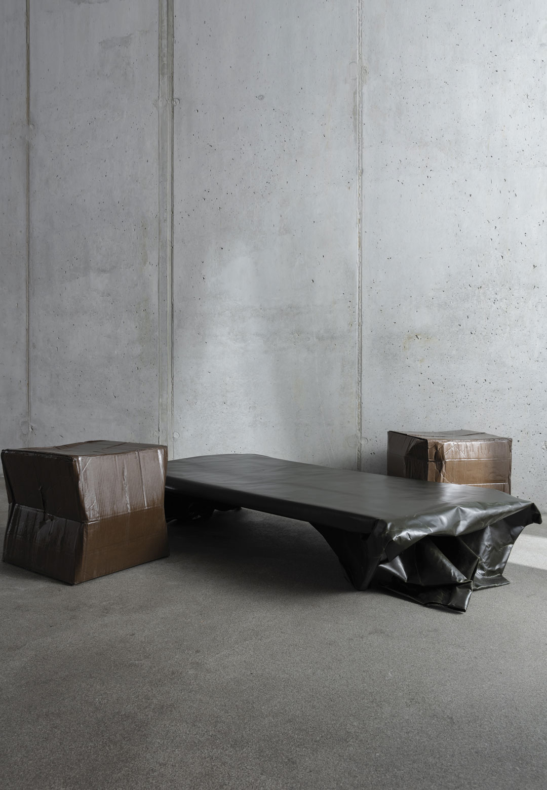 Karton: Illya Goldman Gubin&rsquo;s novel yet familiar cardboard furniture