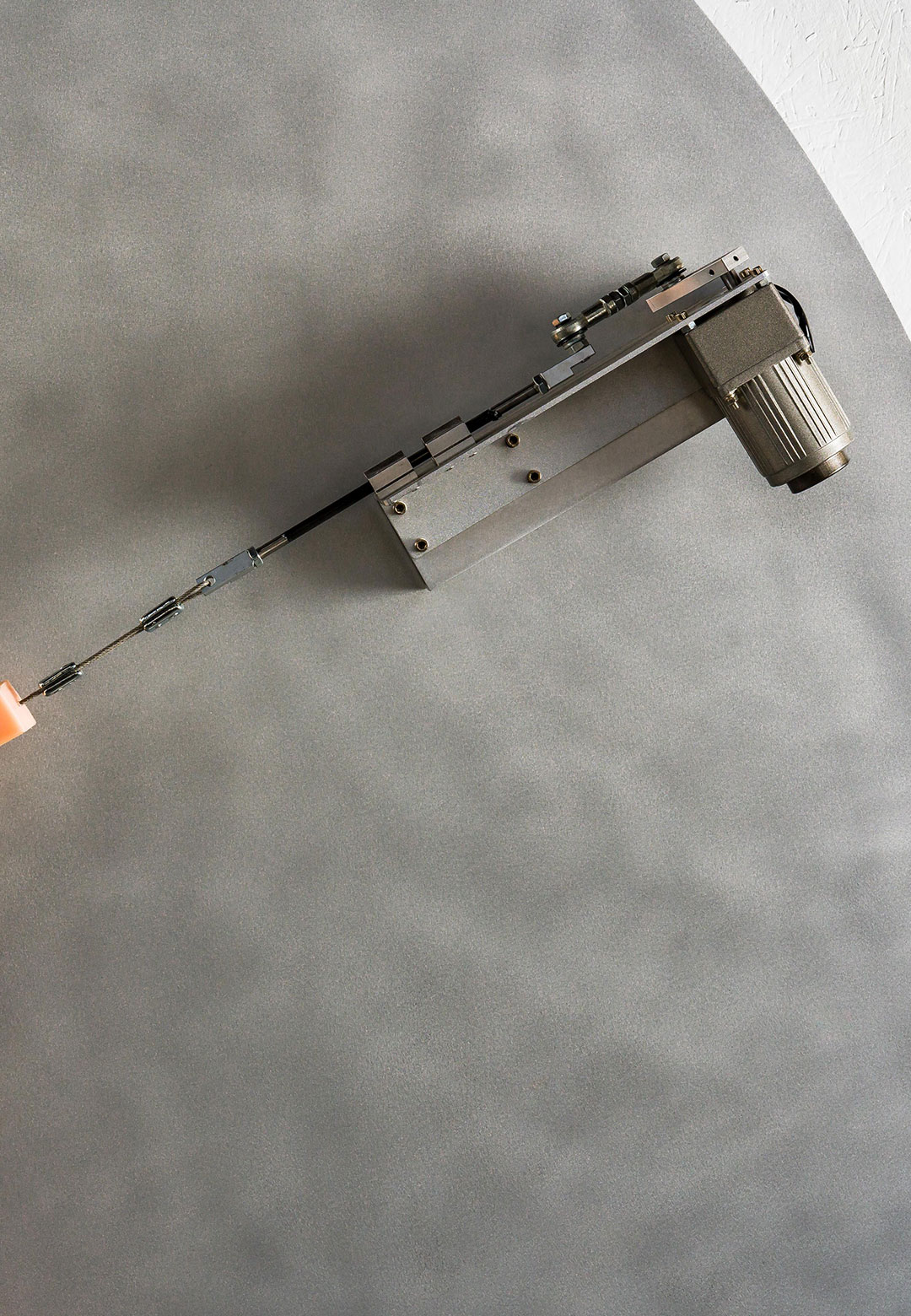 Brecht Wright Gander&rsquo;s kinetic light sculpture dramatically enlivens matter