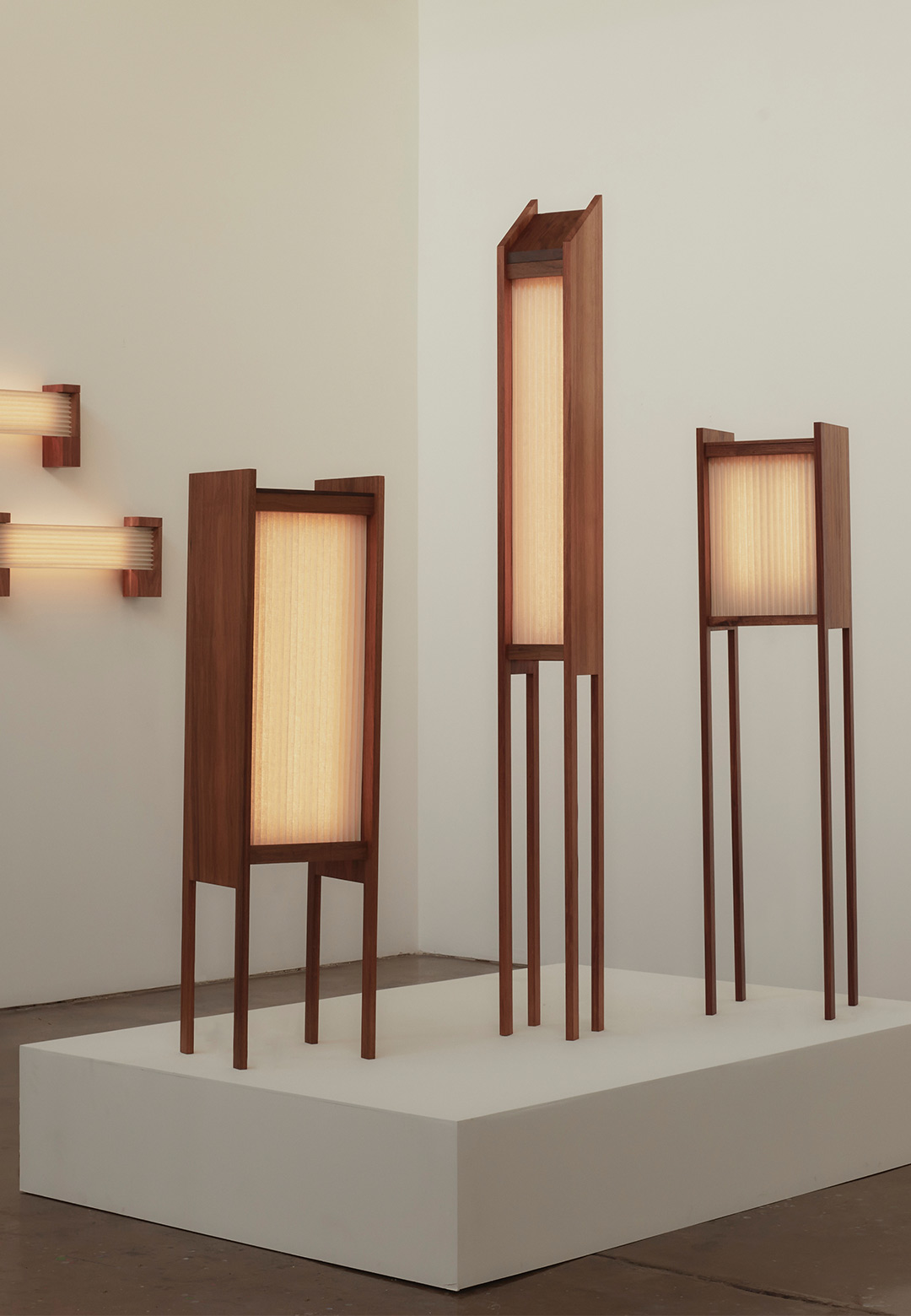 Coco Flip experiments with plicating designs with &lsquo;LINEAR &mdash; Explorations in Pleating&rsquo;