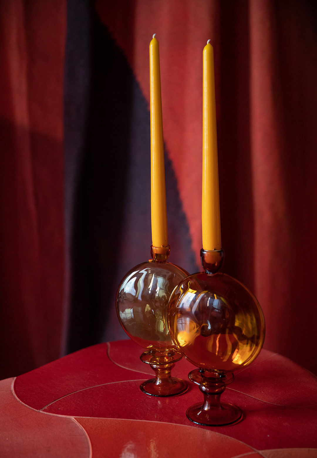 L&eacute;a Zeroil stages a celestial experience at Maestria gallery for Paris Design Week 2023