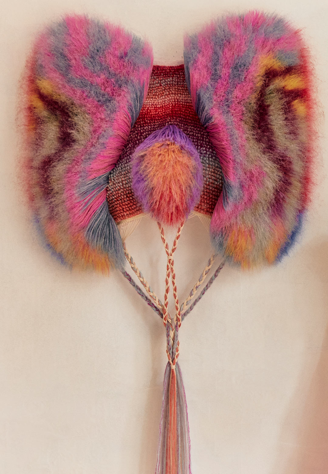 Signe Emdal unveils a &lsquo;Fantasia&rsquo; woven with threads at Galerie Maria Wettergren