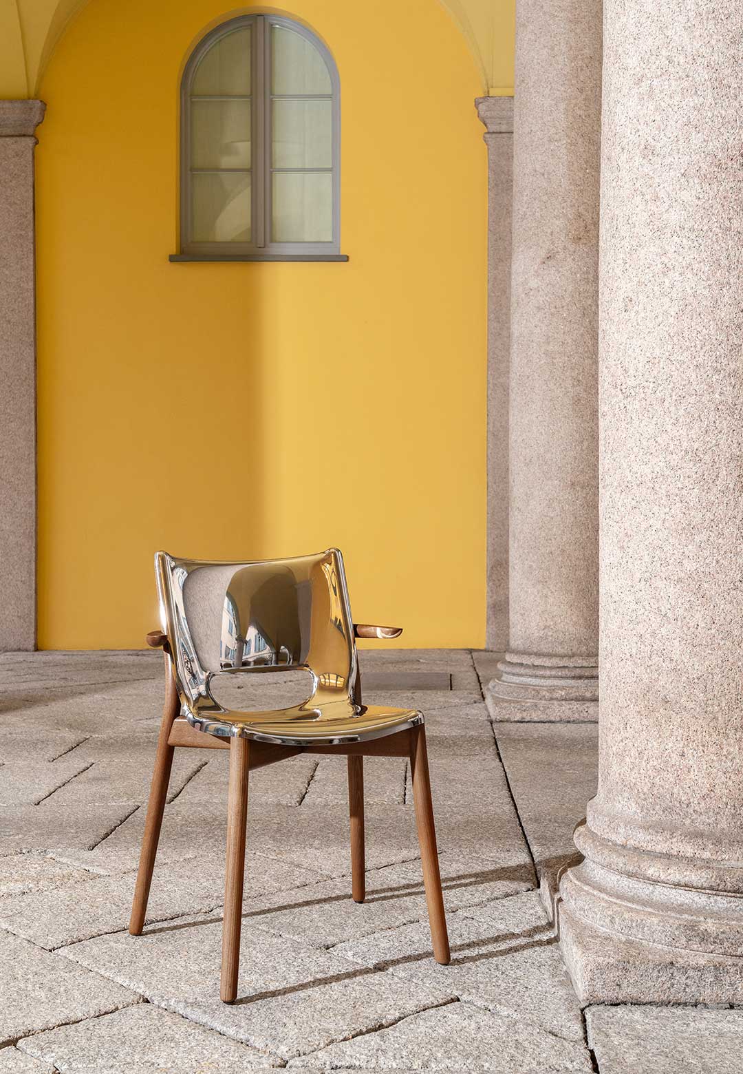 'Po&ecirc;le' Collection by Alessi x Philippe Starck coalesces metal, mastery, and humour