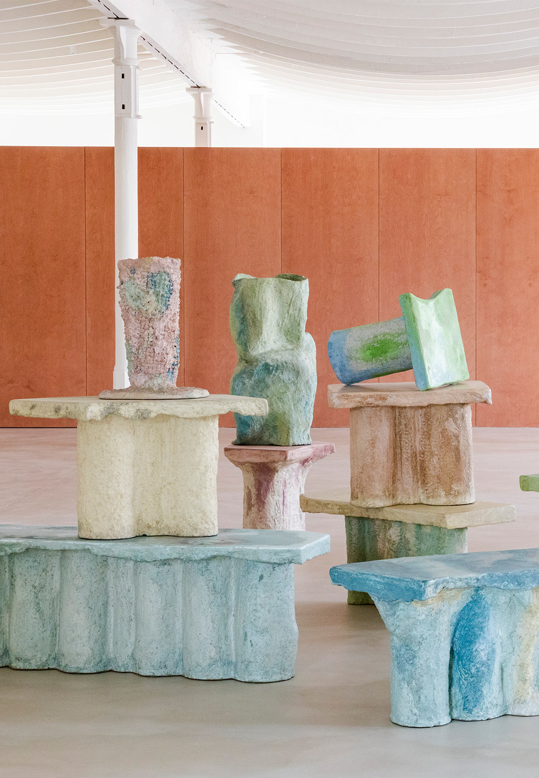 Sara Regal deconstructs the beauty of waste with &lsquo;Mezcla, Moldea, Lija, Mueve&rsquo;