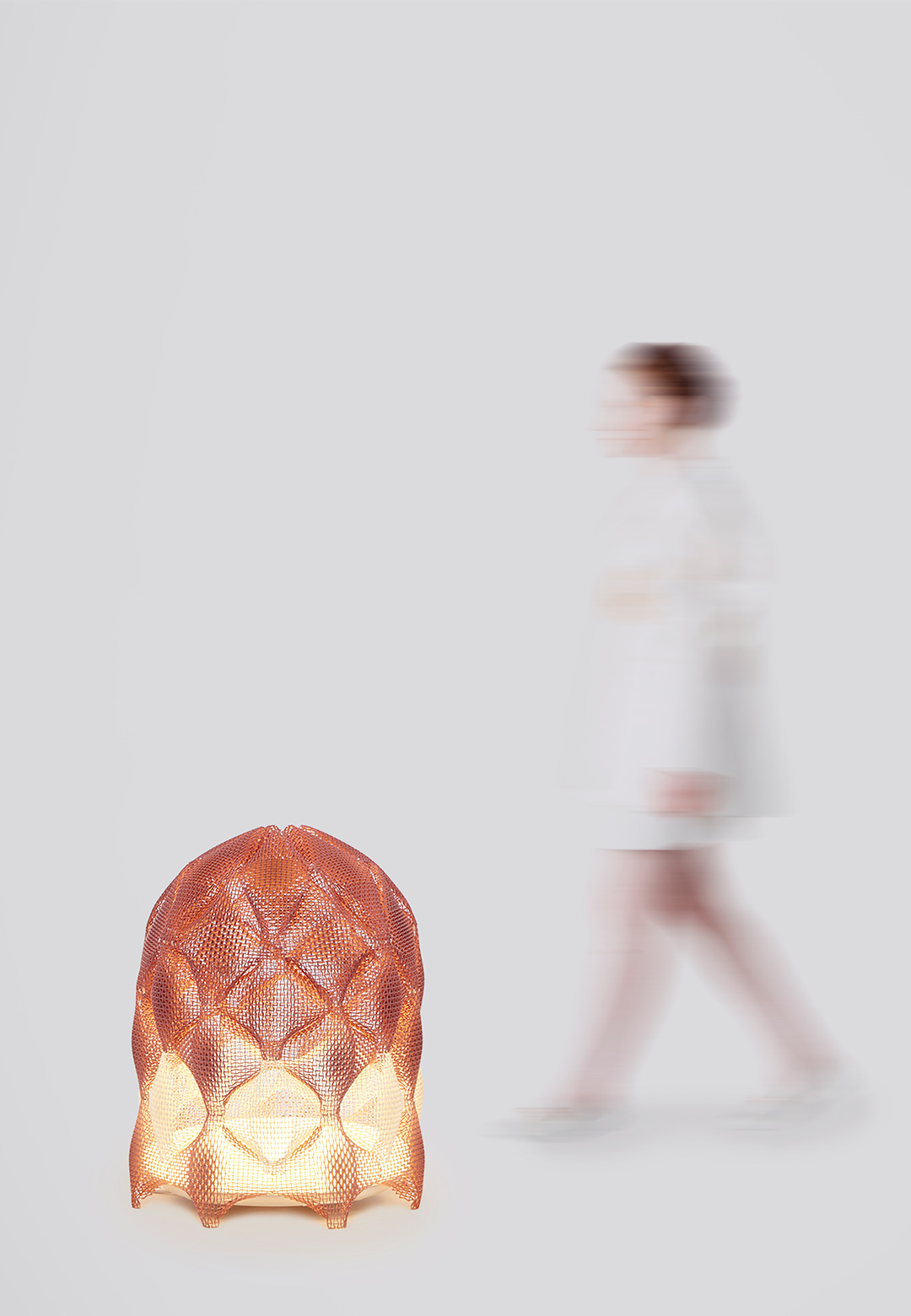 Sung Ai Tsai designs auxetic components that can be configured to build &lsquo;Prinx&rsquo; lamps