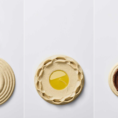 &lsquo;Speculative Hummus&rsquo; by Reddish Studio explores the process of jigger through traditional hummus plating