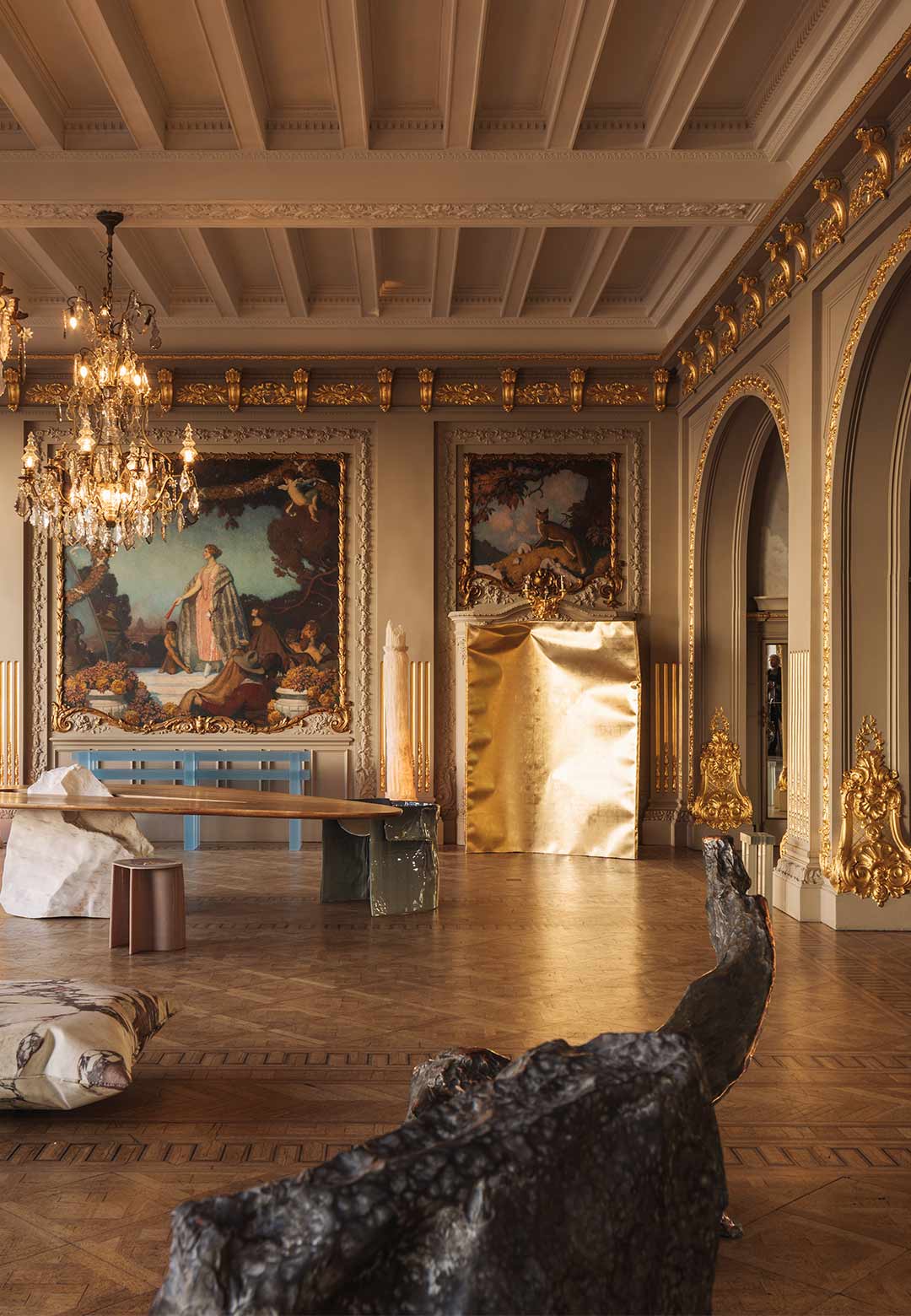 Objects with Narratives unveils collectible art and design at the Grand Sablon 40