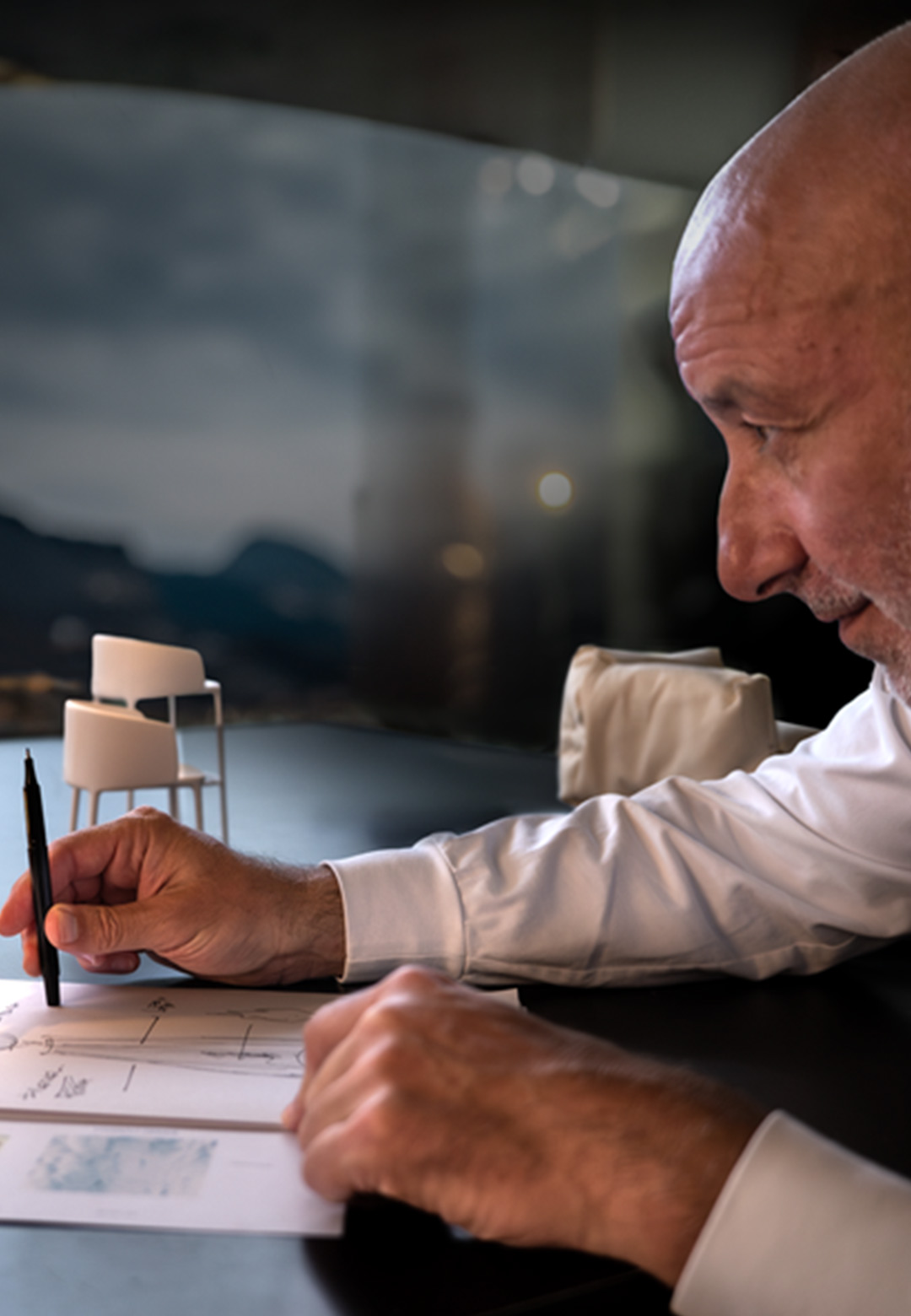 Jean-Marie Massaud connects people with the &lsquo;Louise&rsquo; table lamp designed for Ramun