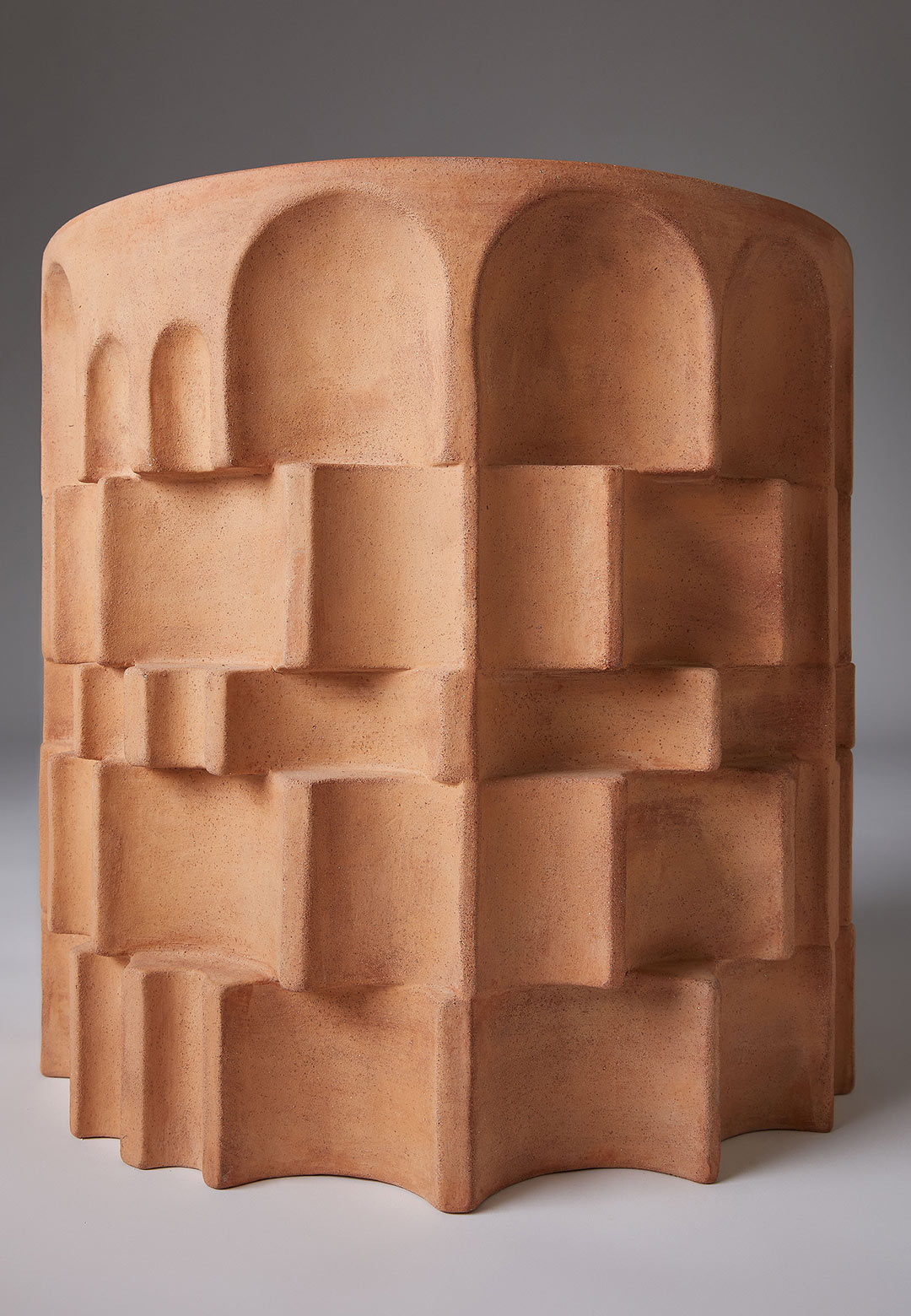 Moss & Lam&rsquo;s &lsquo;Colonna&rsquo; deconstructs classic colonnades through a contemporary lens