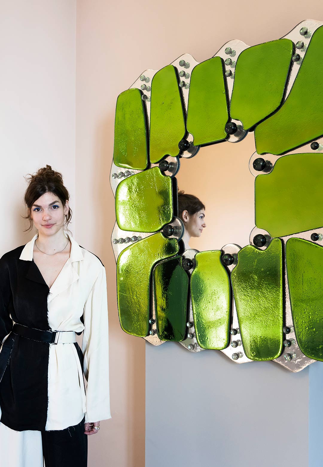 Kiki Goti pays tribute to feminine mystique with the &lsquo;Nuphar&rsquo; mirror