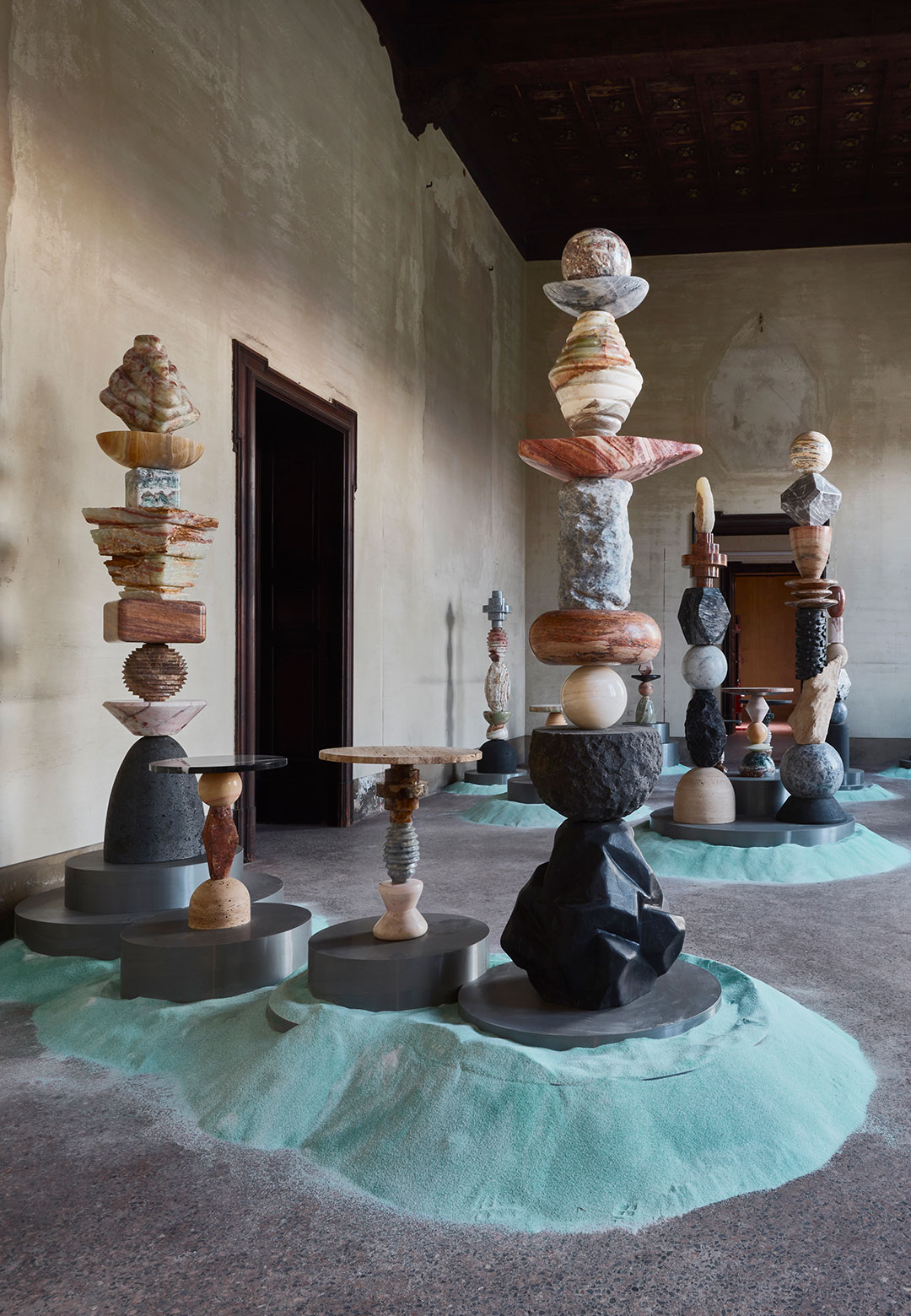 Sten Studio&rsquo;s sculptural totems and tables echo in &lsquo;Cosmic Resonance&rsquo; at MDW 2025