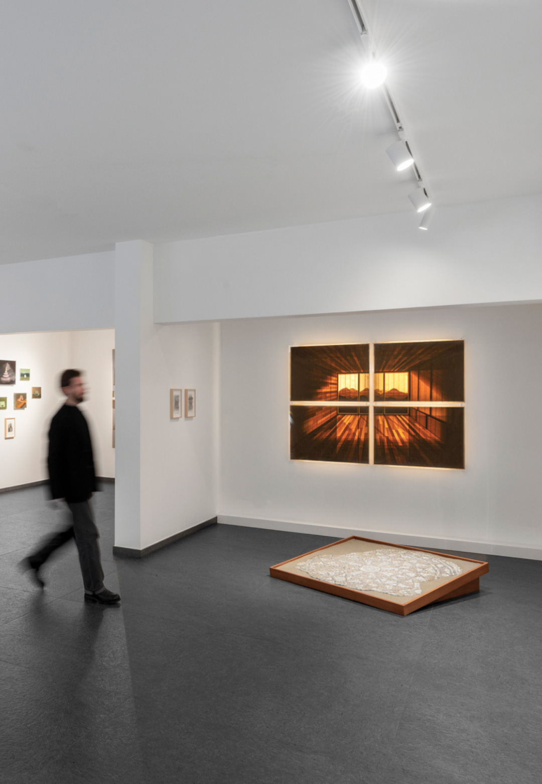 Fragments de ville at Galleria Continua is a cartography of the contemporary city