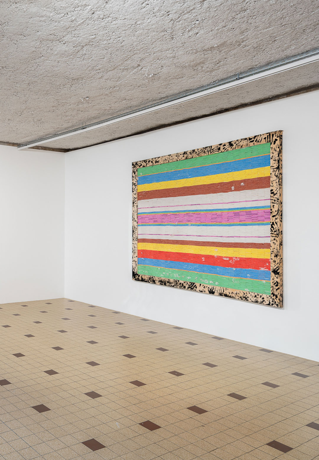 Plein Soleil at Galleria Continua Paris evokes summer to interrogate emigration