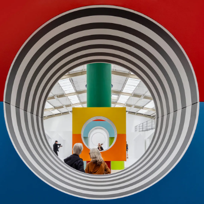 Daniel Buren&rsquo;s installation creates a colour blocked environment at Galleria Continua