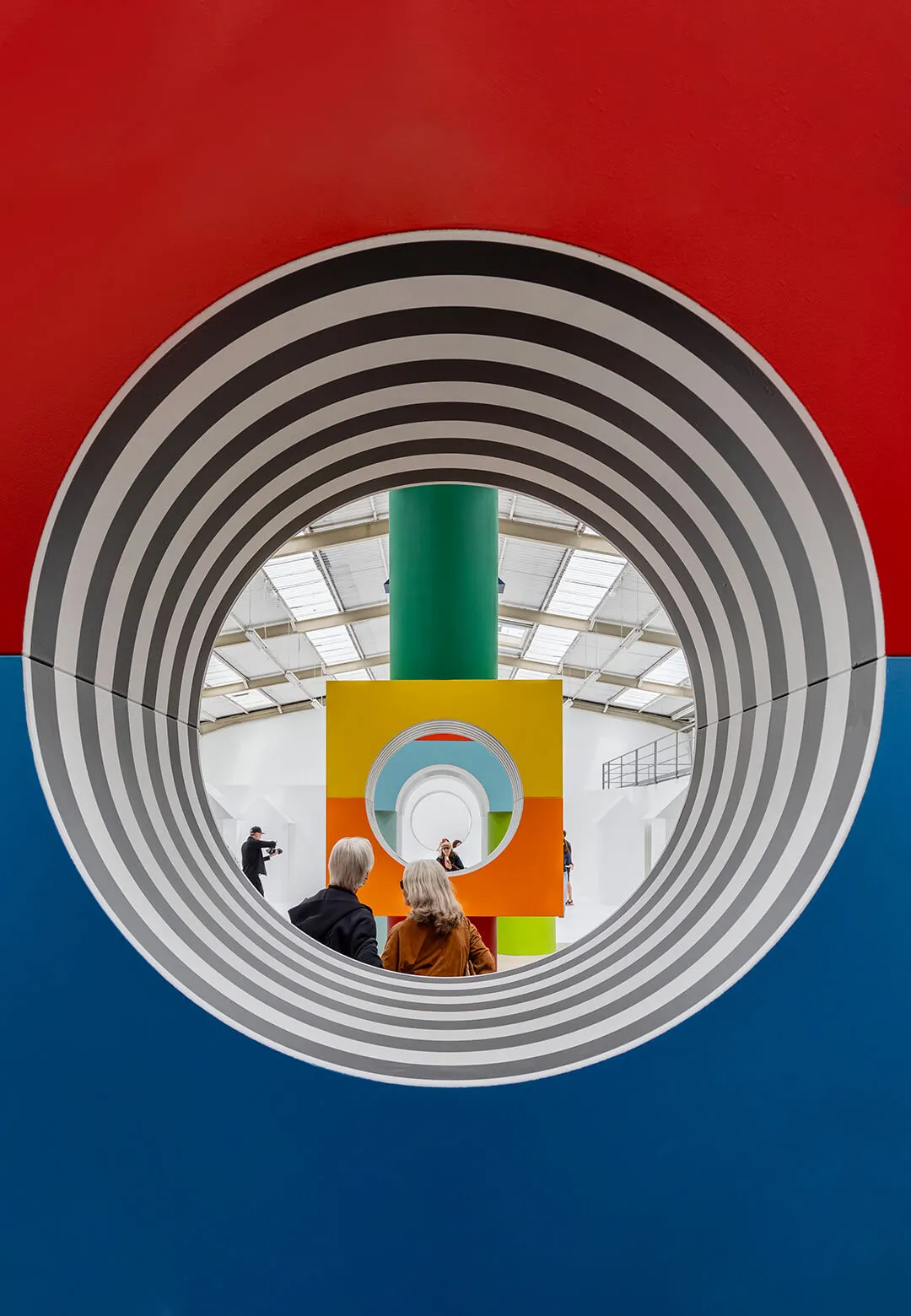 Daniel Buren&rsquo;s installation creates a colour blocked environment at Galleria Continua